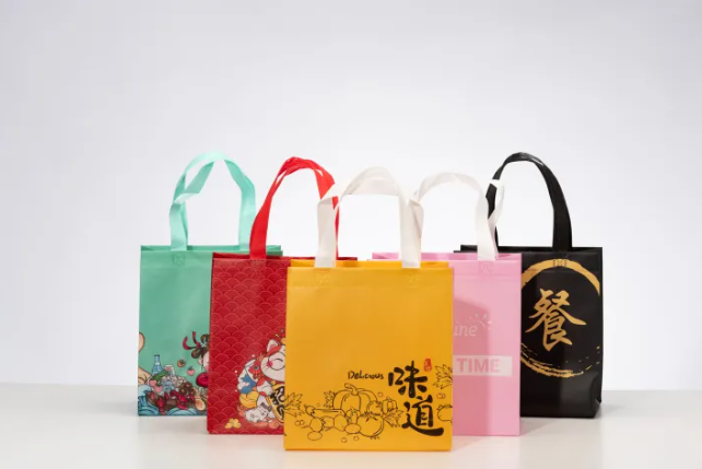 限塑令再升級:無紡布袋助力塑料污染治理